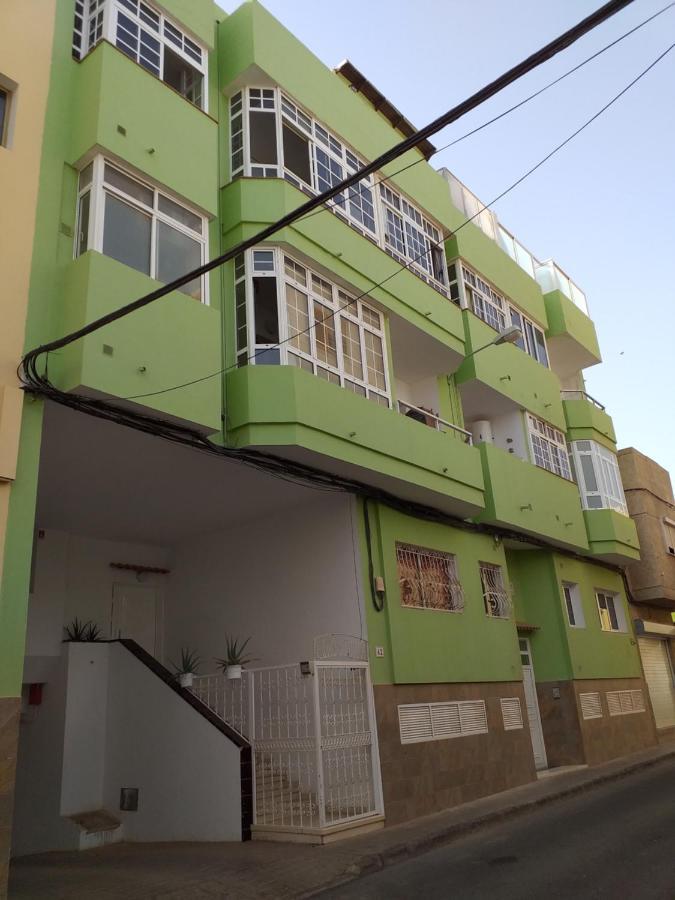 Apartamento Tristana Apartment Vecindario  Luaran gambar
